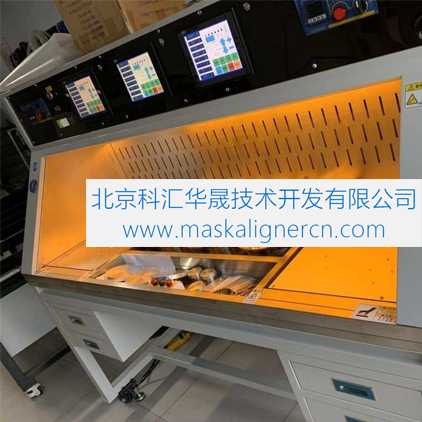 5英寸半自動滴膠勻膠機(jī)